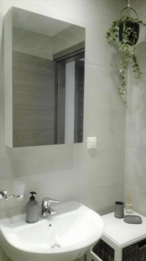 New Sea Escape Boutique Apt-Agii Aposto Li Beach Ханя Екстериор снимка