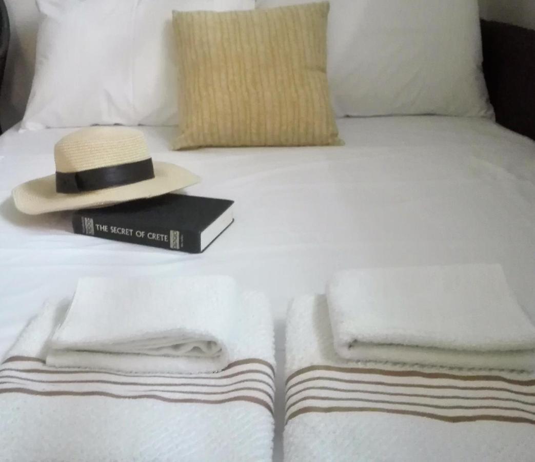 New Sea Escape Boutique Apt-Agii Aposto Li Beach Ханя Екстериор снимка