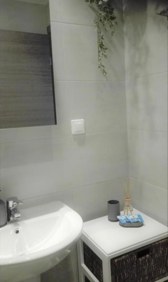 New Sea Escape Boutique Apt-Agii Aposto Li Beach Ханя Екстериор снимка